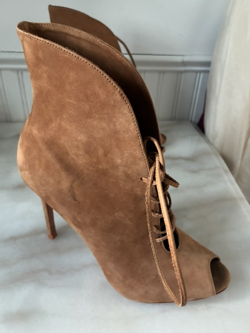 Schutz Luxe Peep-Toe Suede Lace-Up Stiletto Tan Booties Size 9.5 US